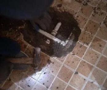 津南卫生间漏水维修公司为您分享下卫生间渗水如何处理及注意事项
