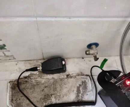 津南屋顶漏水维修公司分享下卫生间漏水的危害及解决方法